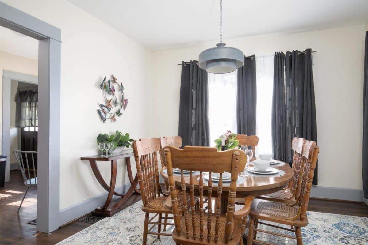 East Lake Stunner-Located At The Foot Of The Ruffner Mountains Birmingham Exterior photo